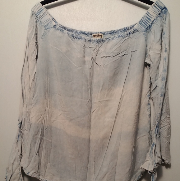 🆓 With $25 Dollar Purchase! Tramp blouse - Picture 1 of 6